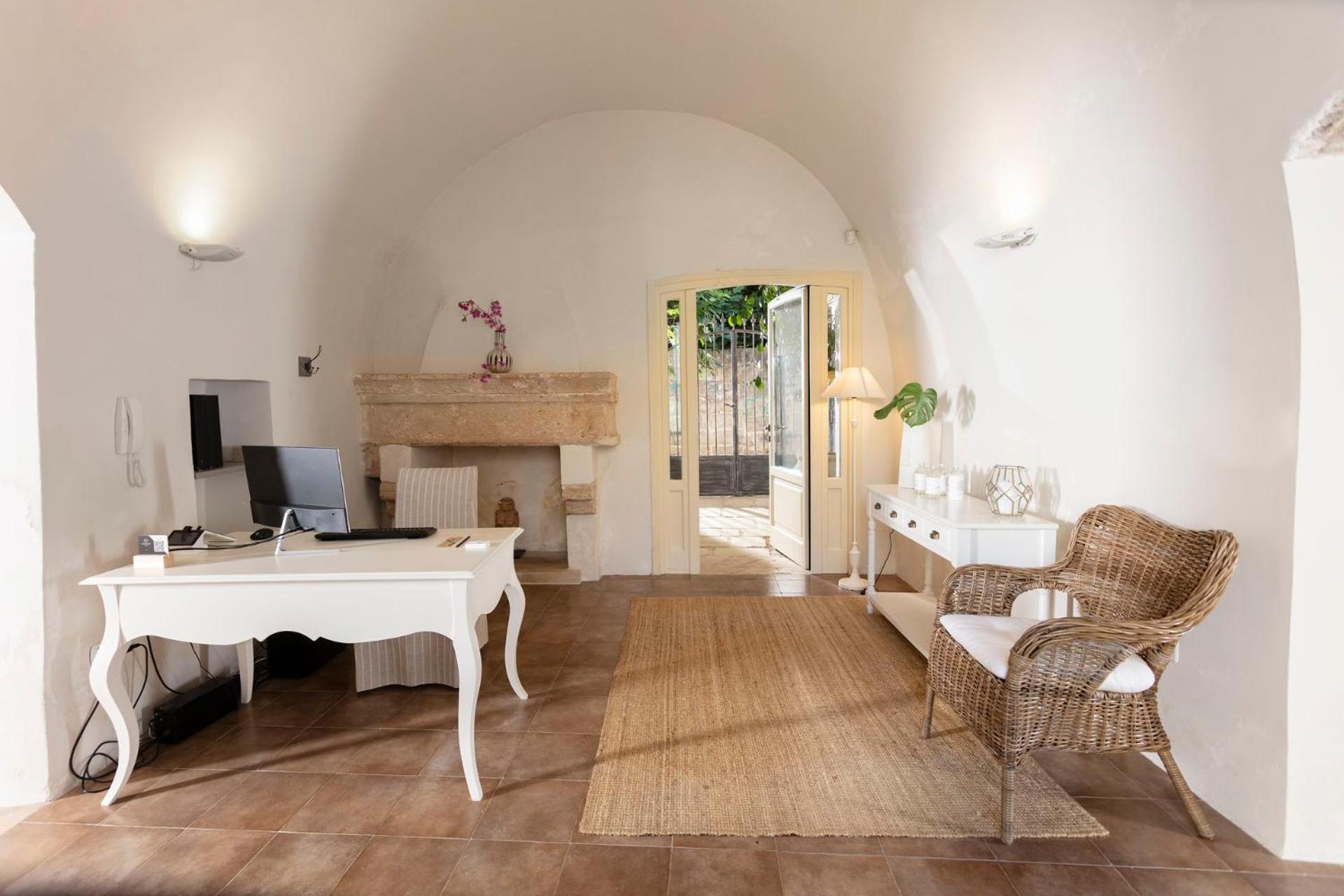 Don Alfonso Dimora D'Epoca Bed & Breakfast Racale Exterior photo